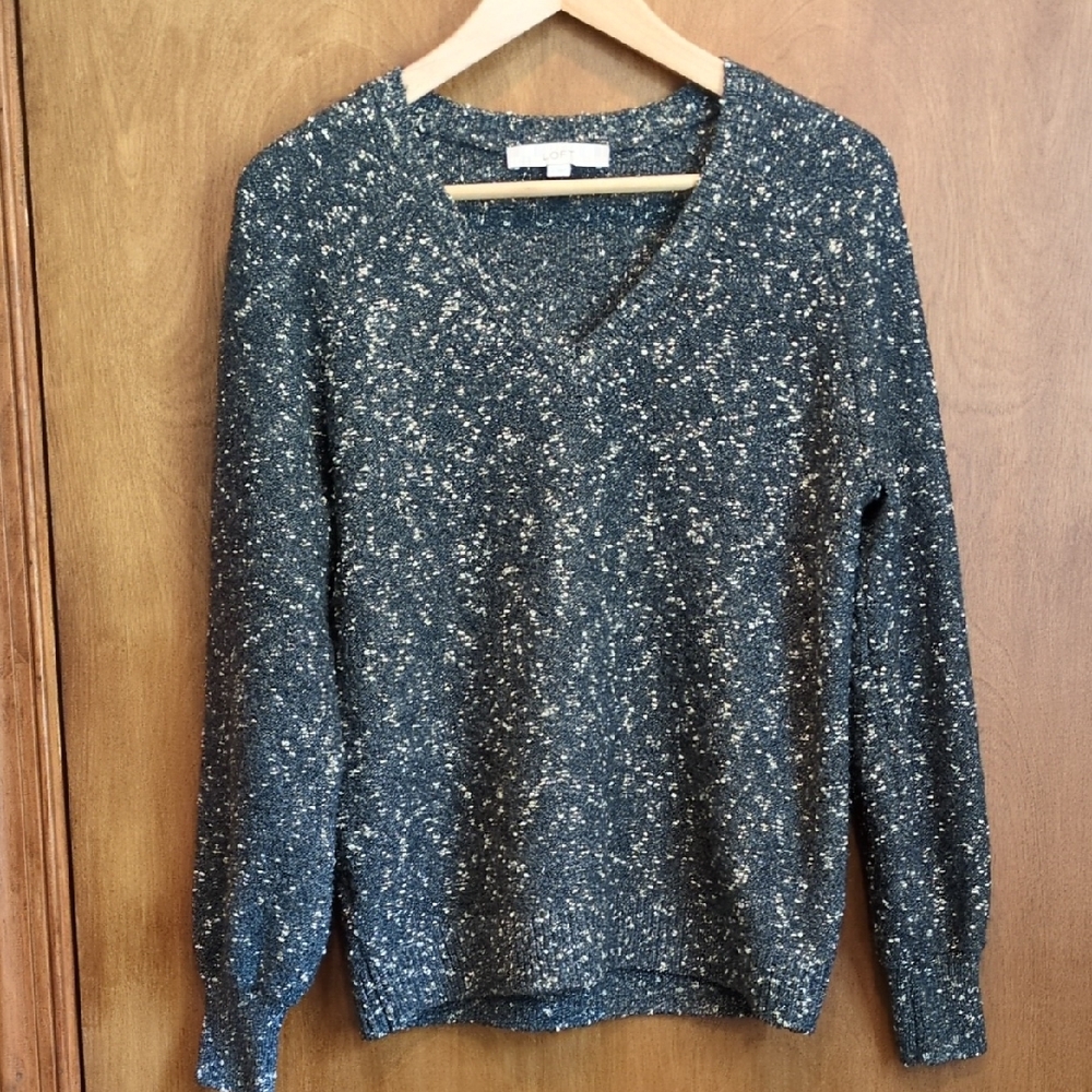 LOFT Textured Knit Sweater in Gray and Gold Size M